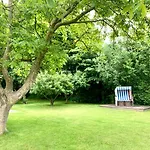 Annas Garten Feriehus Böhl